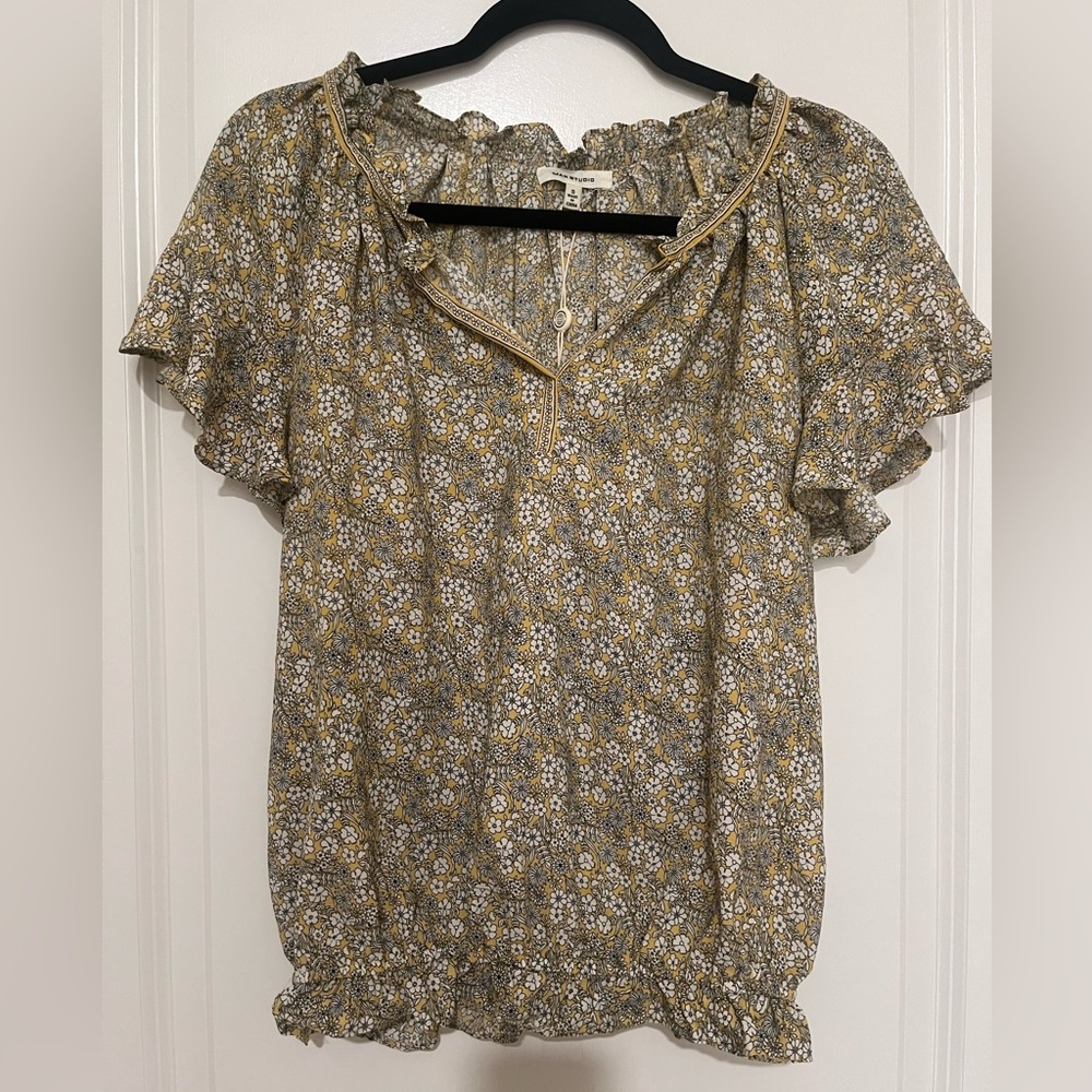 Max Studio Short Sleeve Yellow Floral Blouse